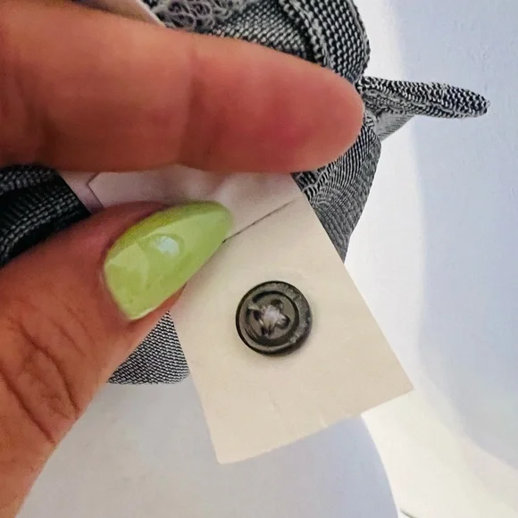 Vineyard Vines Short-Sleeve Pique Polo Size Small EUC blue golf style - Picture 11 of 12